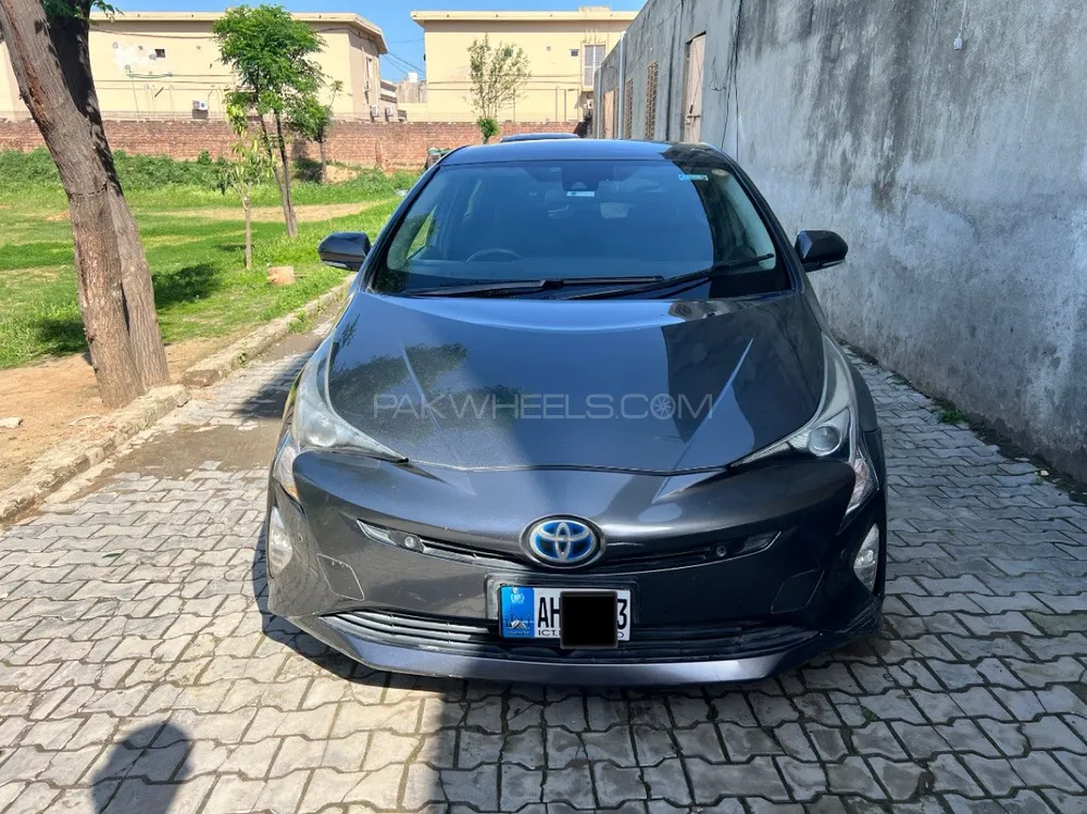 Toyota Prius 2015 for Sale in Sialkot Image-1