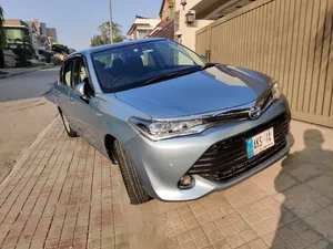 Toyota Corolla Axio Hybrid 1.5 2015 for Sale