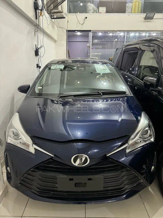Toyota Vitz 2020 for Sale in Karachi Image-1