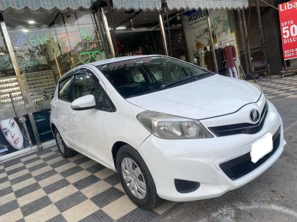 Toyota Vitz 2011 for sale in Faisalabad