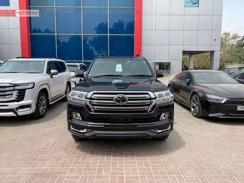 Make: Land Cruiser ZX
Model: 2019
Mileage: 22,000 km 
Unregistered
Fresh import 

*Original TV + 4 cameras
*Rear entertainment 
*Cool box
*Sunroof
*Radar 
*7 seater

Calling and Visiting Hours

Monday to Saturday

11:00 AM to 7:00 PM