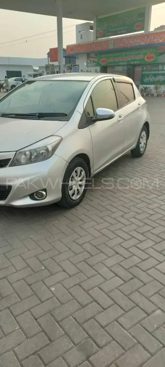 Toyota Vitz 2013 for sale in Multan