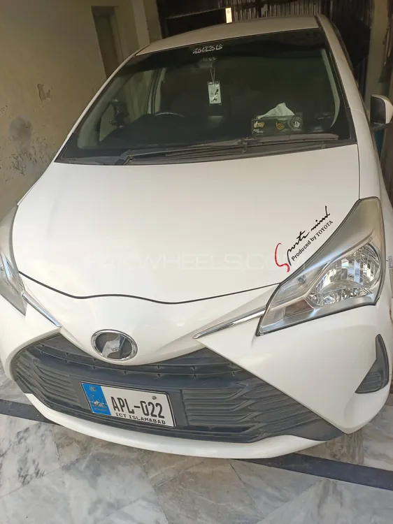 Toyota Vitz 2018 for Sale in Dera ismail khan Image-1