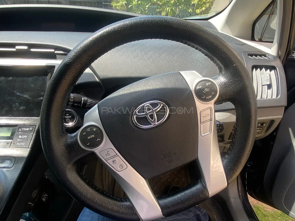 Toyota Prius 2009 for Sale in Gujranwala Image-1
