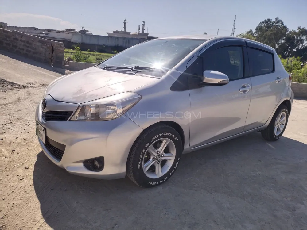Toyota Vitz 2011 for sale in Nowshera cantt