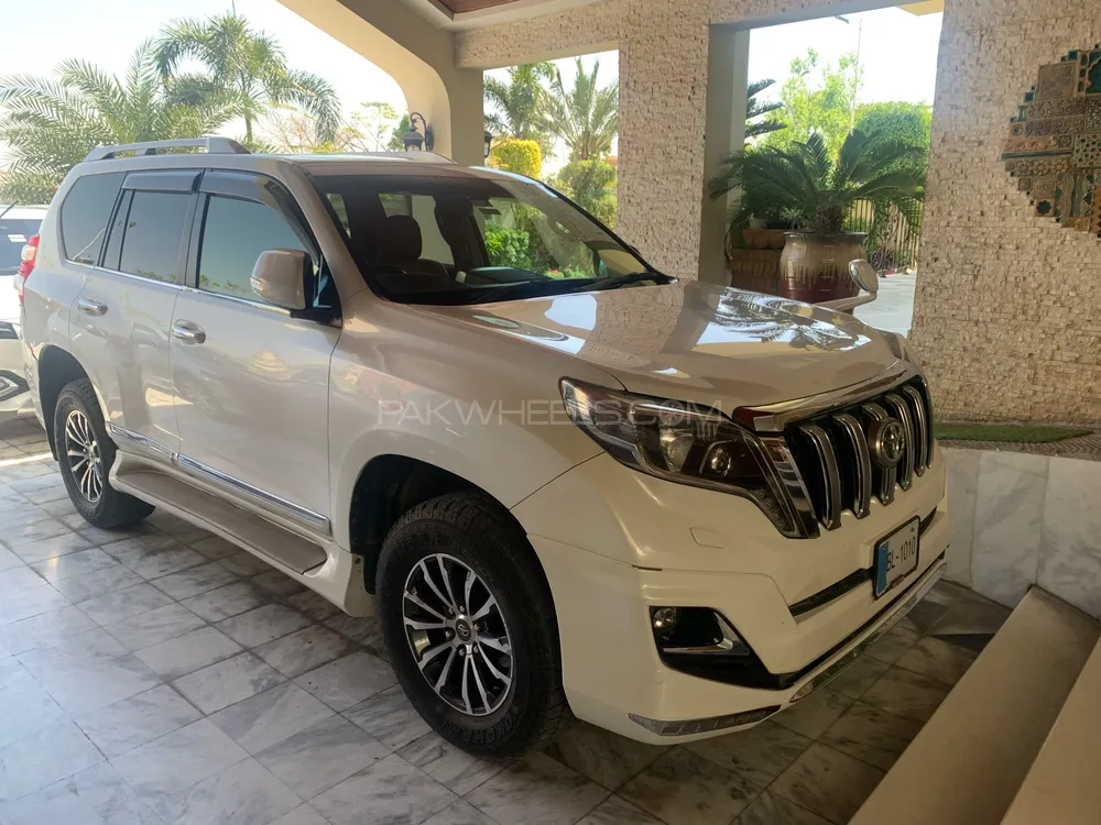 Toyota Prado 2018 for Sale in Rawalpindi Image-1