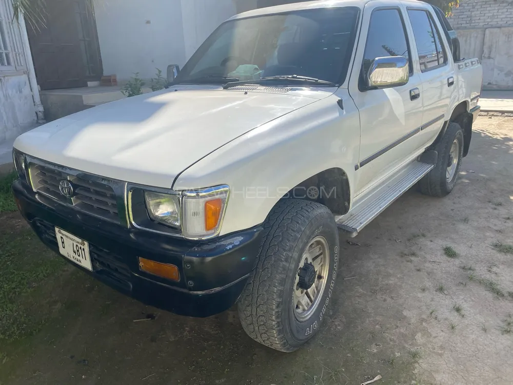 Toyota Hilux 1987 for sale in Peshawar