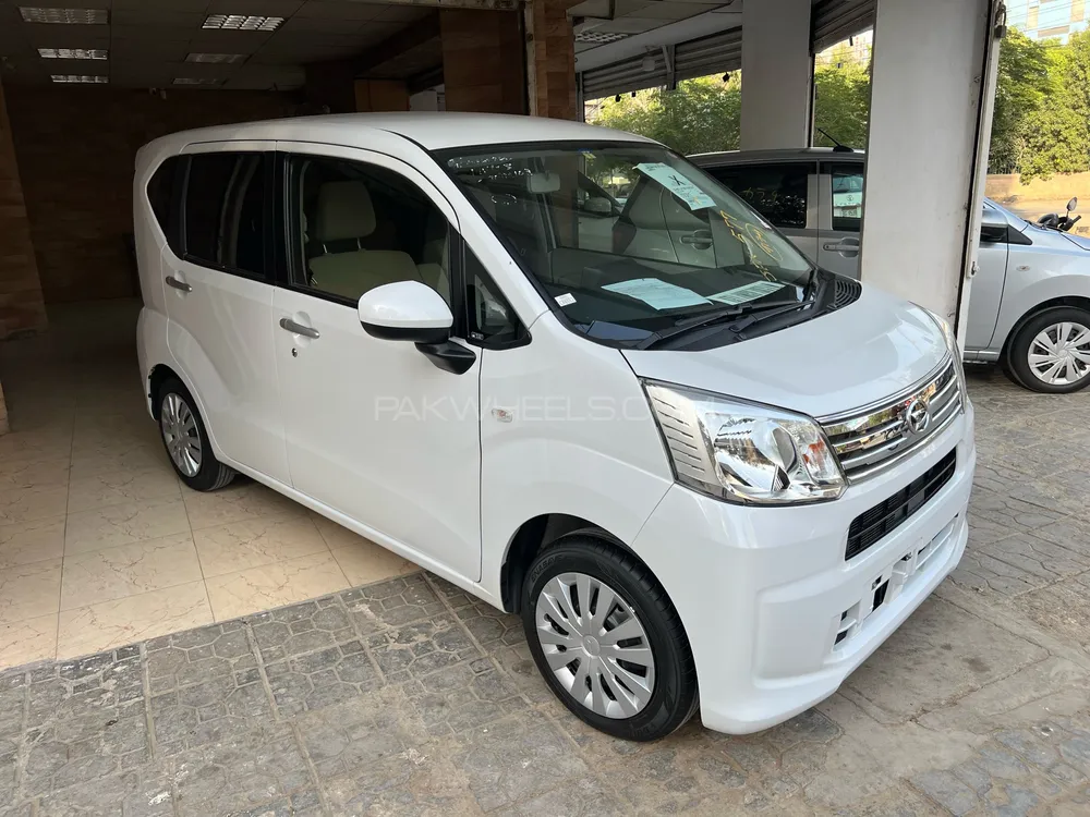 Daihatsu Move 2021 for Sale in Karachi Image-1