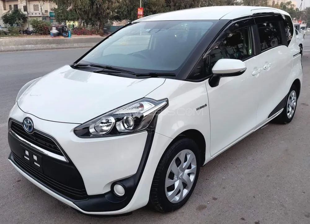 Toyota Sienta 2019 for Sale in Karachi Image-1