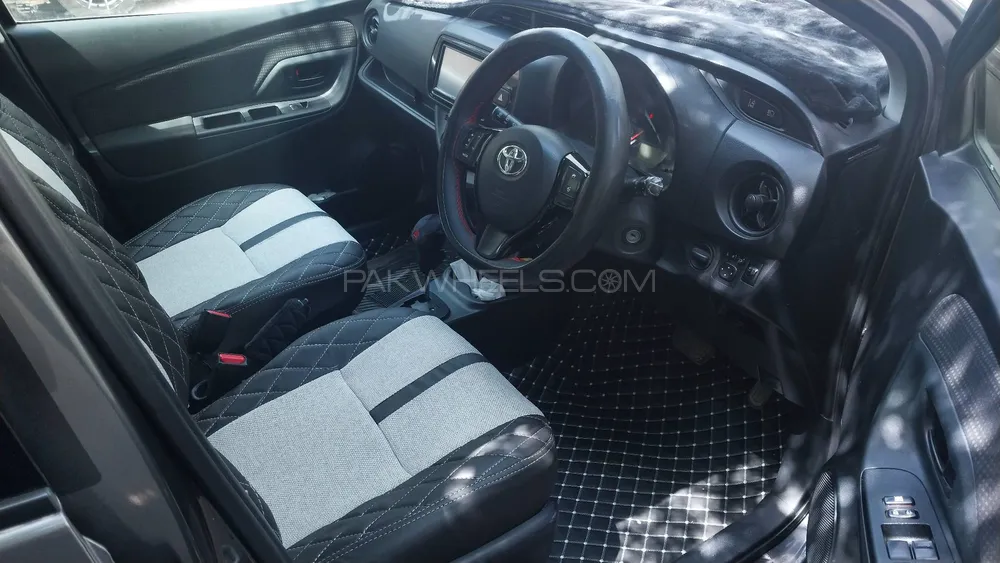 Toyota Vitz New Shape 2017 Seat Covers Image-1