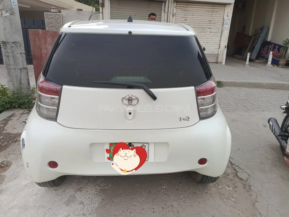 Toyota iQ 2012 for sale in Gujranwala