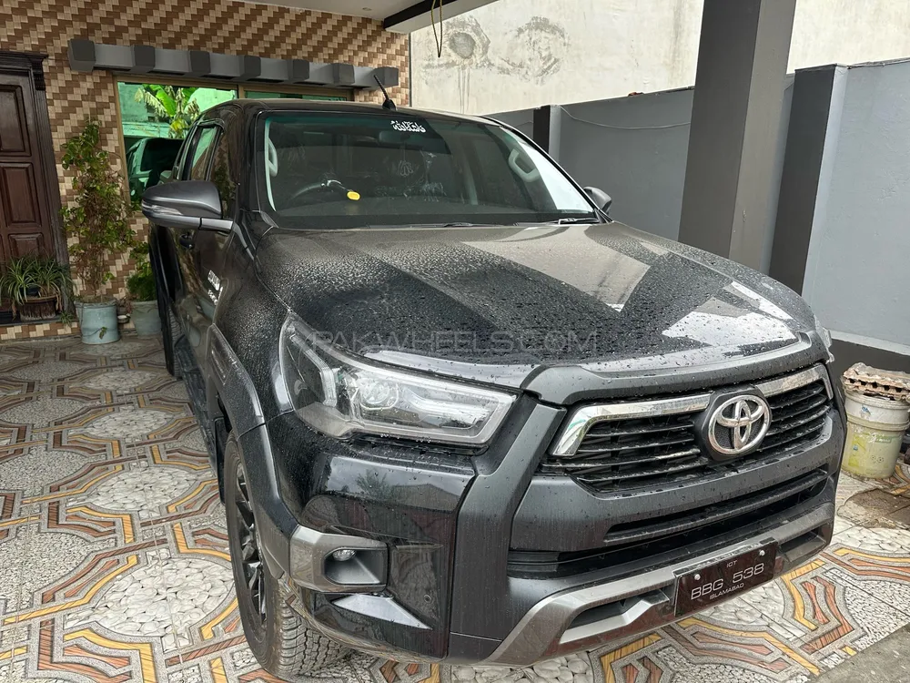 Toyota Hilux 2023 for Sale in Abbottabad Image-1