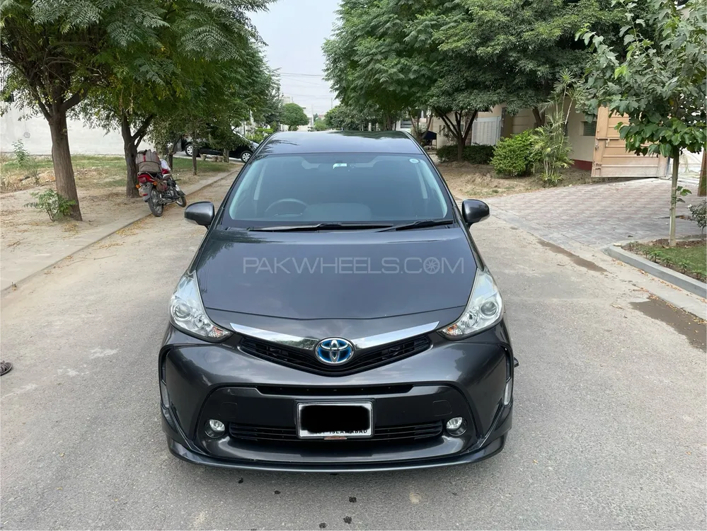 Toyota Prius Alpha 2014 For Sale In Faisalabad 