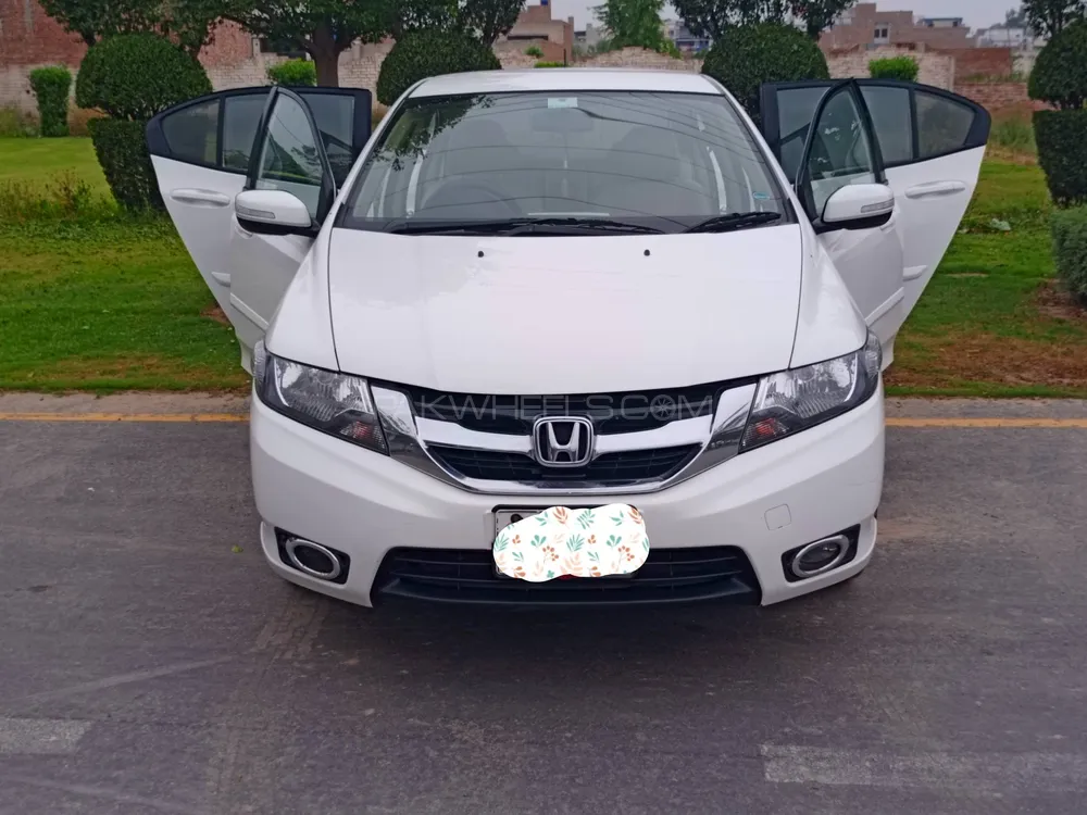Honda City 2020 for Sale in Haroonabad Image-1
