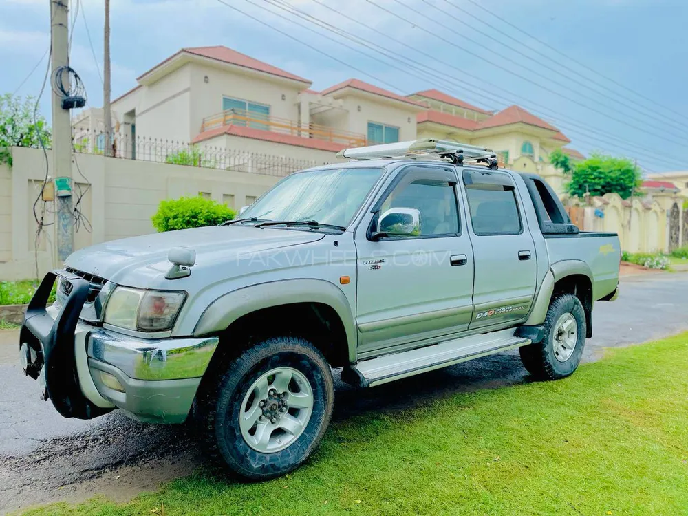 Toyota Hilux 2003 for Sale in Sargodha Image-1