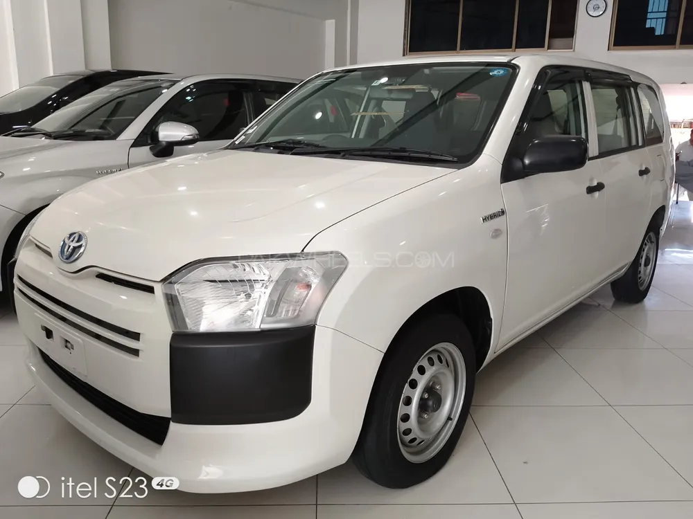 Toyota Probox 2020 for Sale in Peshawar Image-1