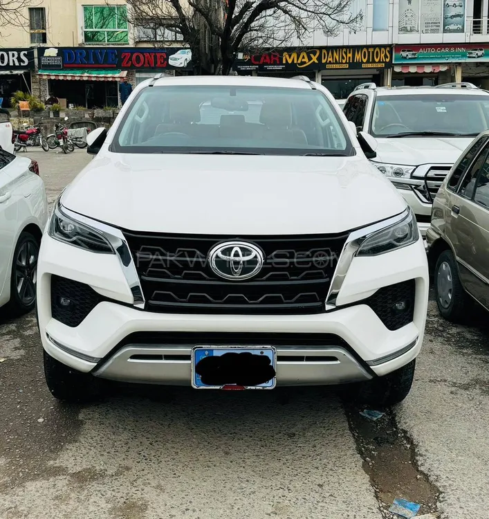 Toyota Fortuner 2021 for Sale in Islamabad Image-1