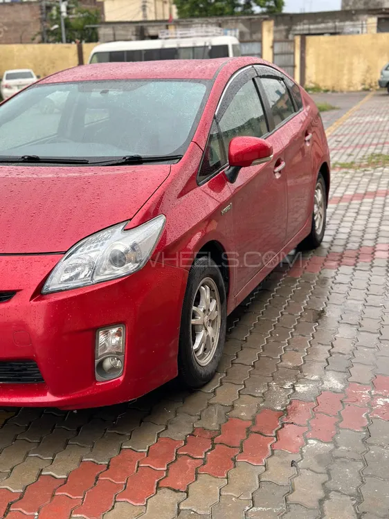 Toyota Prius 2014 for Sale in Takhtbai Image-1