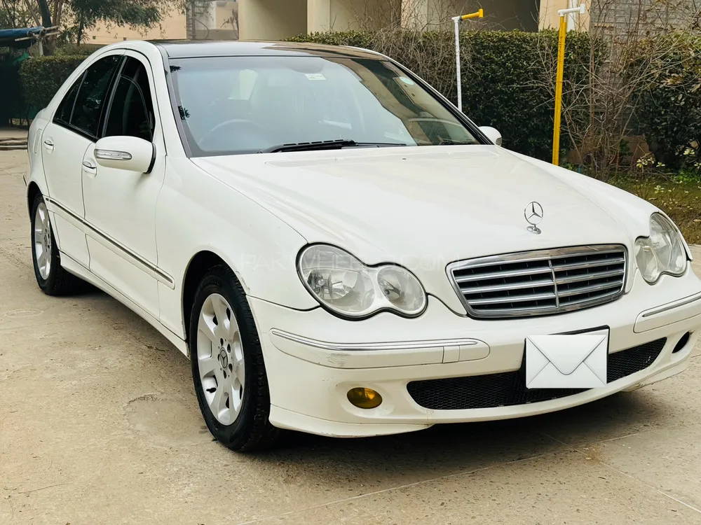 Mercedes Benz C Class 2005 for Sale in Bahawalpur Image-1