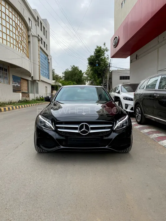 Mercedes Benz C Class 2018 for Sale in Karachi Image-1