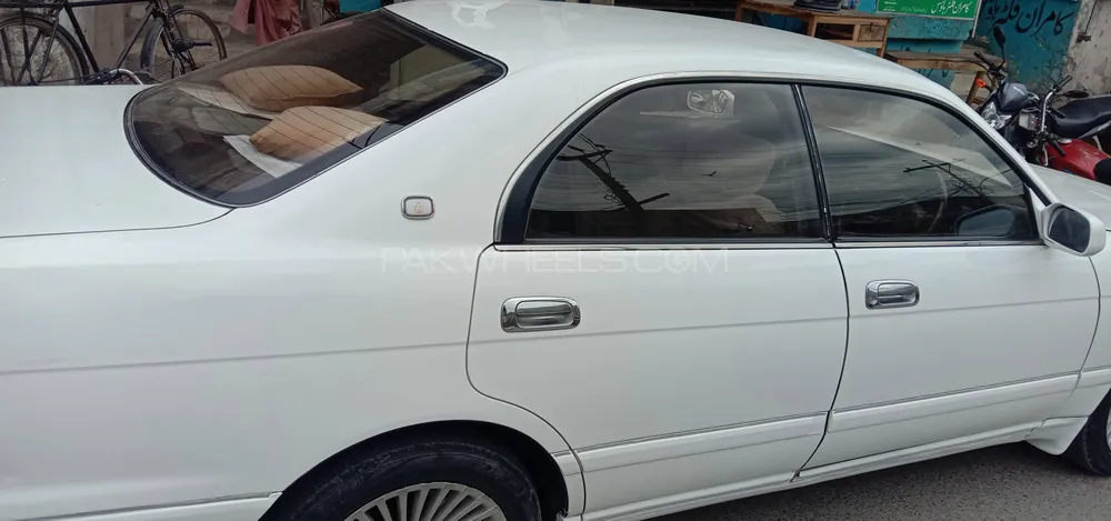 Toyota Crown 1990 for Sale in Multan Image-1