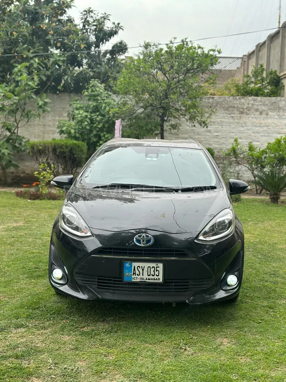 Toyota Aqua 2017 for Sale in Islamabad Image-1