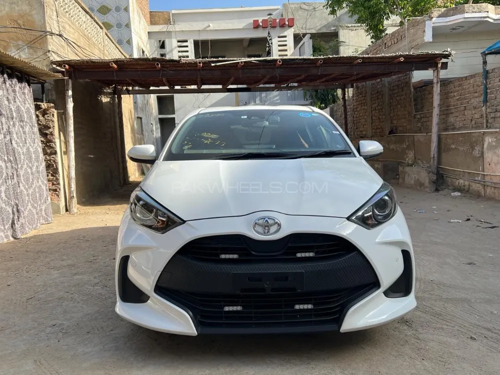 Toyota Yaris Hatchback 2020 for Sale in Badin Image-1