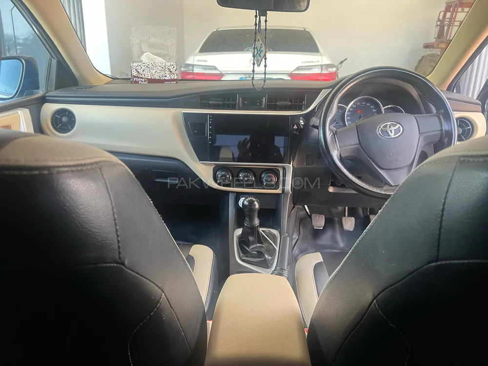 Toyota Corolla 2018 for Sale in Phalia Image-1
