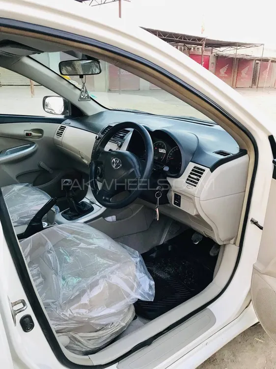 Toyota Corolla 2014 for Sale in Guddu Image-1