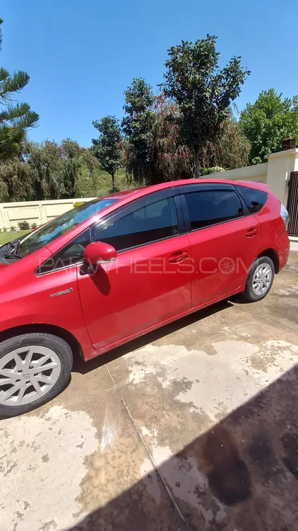 Toyota Prius Alpha 2016 for sale in Taxila