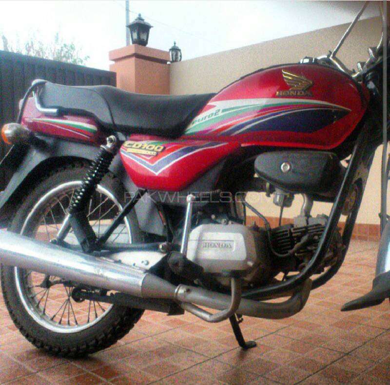 Roma Family Van - 2012  Roma Family Van - 2012  Image-2