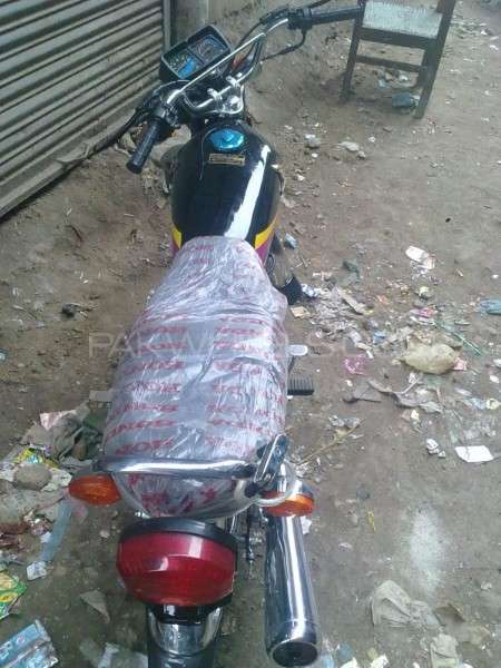 MINI Cooper - 2010 Honda CG 125 2010 MINI Cooper - 2010 Honda CG 125 2010 Image-12