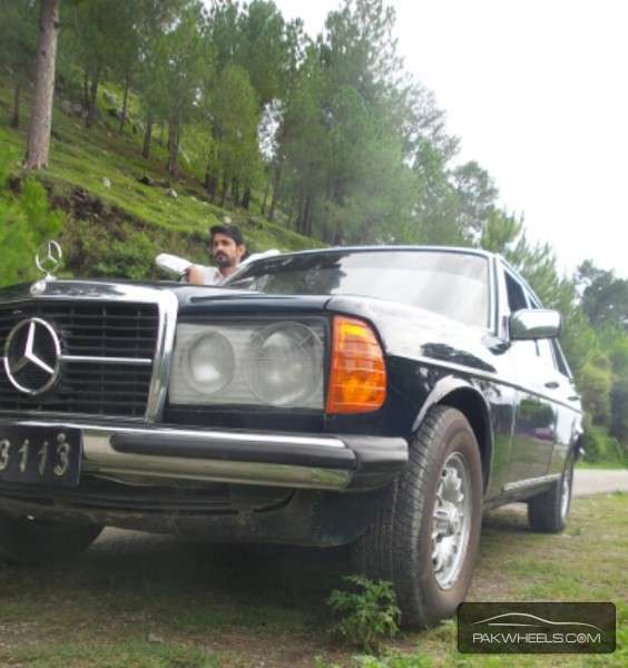 Mercedes Benz D Series - 1977  Mercedes Benz D Series - 1977  Image-2