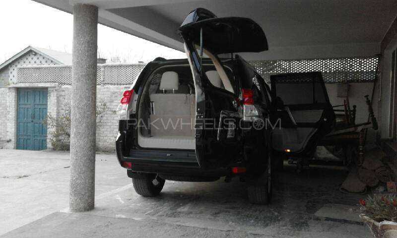 Toyota Prado - 2010  Toyota Prado - 2010  Image-12