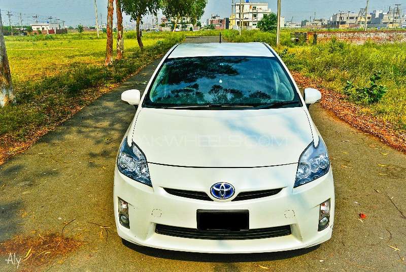 Toyota Prius - 2011 Pruis Toyota Prius - 2011 Pruis Image-2
