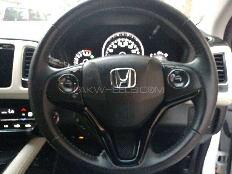Honda Vezel - 2015 Japanese beauty Honda Vezel - 2015 Japanese beauty Image-2