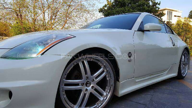 Nissan Z Series - 2005 350 Z Nissan Z Series - 2005 350 Z Image-3