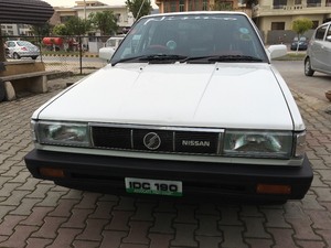 Nissan Sunny - 1988