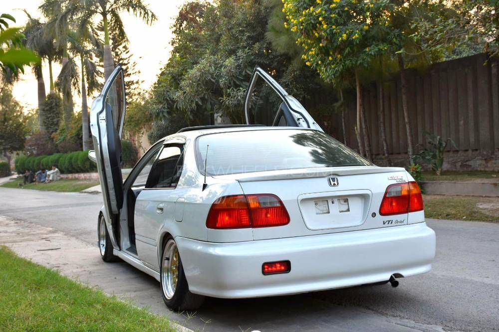 ہونڈا سوک - 2001  ہونڈا سوک - 2001  Image-3