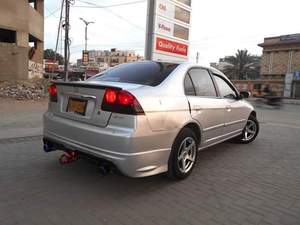 Honda Civic - 2005