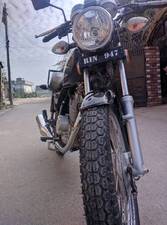Suzuki GS 150 - 2016