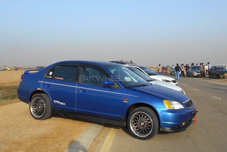 Honda Civic - 2002  Honda Civic - 2002  Image-3