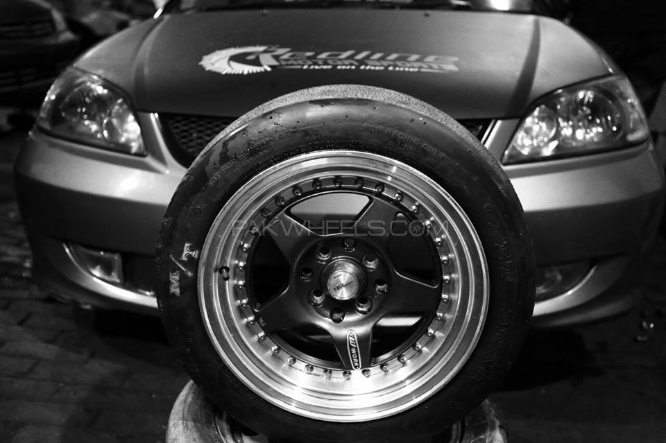 Honda Civic - 2005  Honda Civic - 2005  Image-2