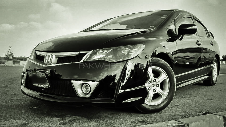 Honda Civic - 2011  Honda Civic - 2011  Image-3