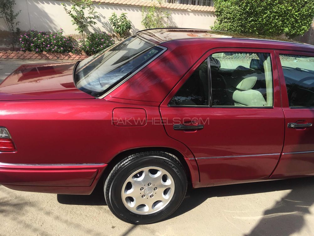 Mercedes Benz E Class - 1994 Linda Mercedes Benz E Class - 1994 Linda Image-8