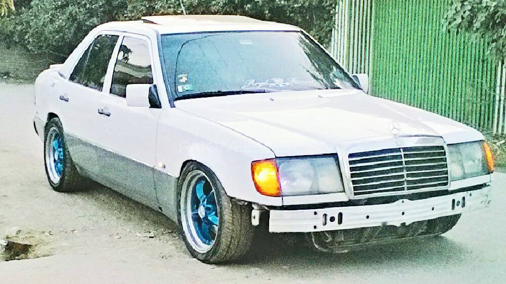 Mercedes Benz E Class - 1990 ARBAB Mercedes Benz E Class - 1990 ARBAB Image-15