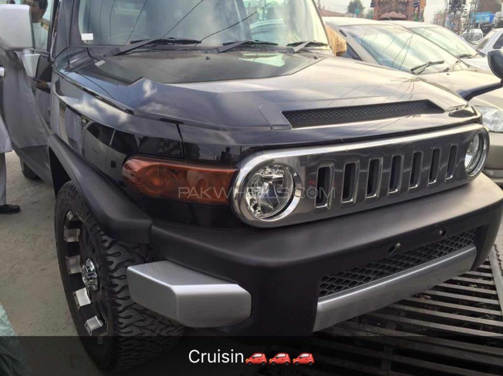 Toyota Fj Cruiser - 2010  Toyota Fj Cruiser - 2010  Image-3