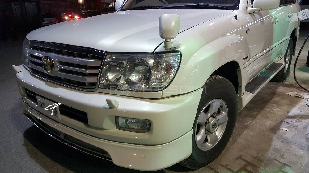 Toyota Land Cruiser - 2000  Toyota Land Cruiser - 2000  Image-11