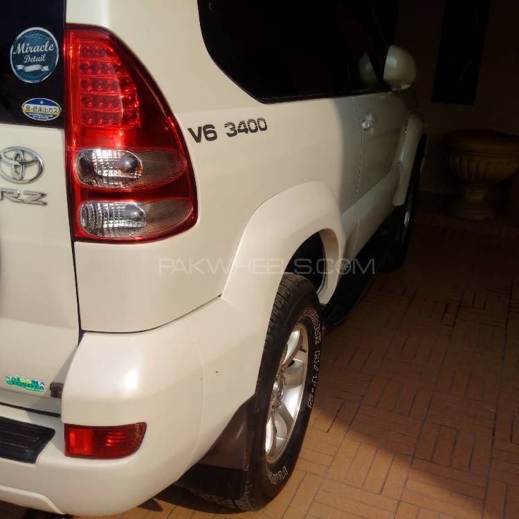 Toyota Prado - 2003  Toyota Prado - 2003  Image-2