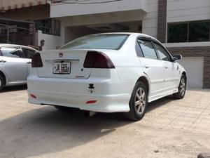 ہونڈا سوک - 2005